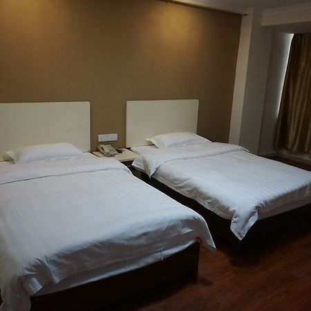 Madras Hotel Canton Esterno foto