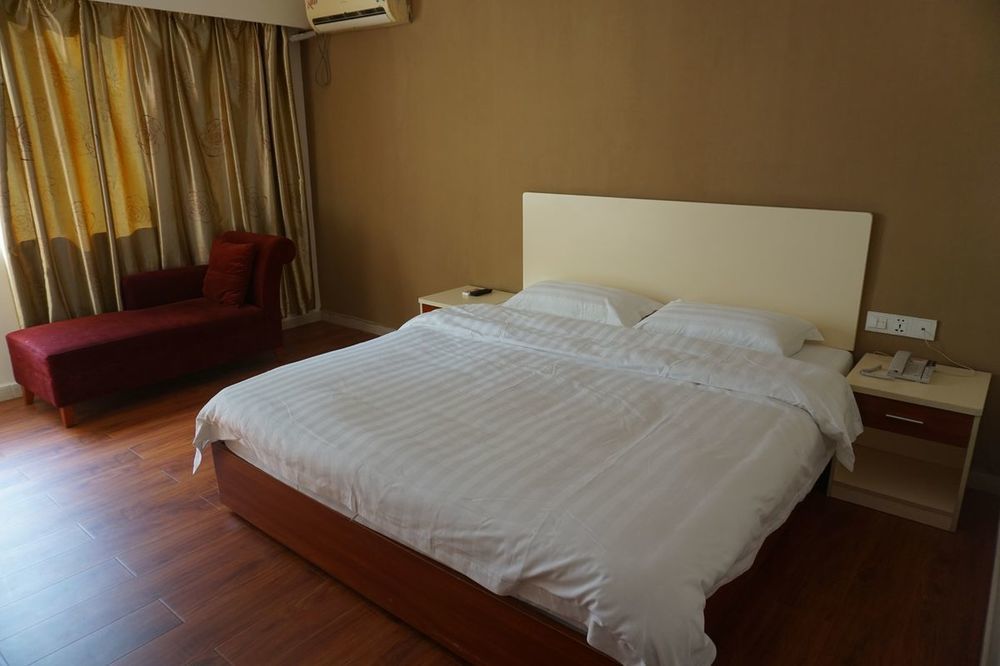 Madras Hotel Canton Esterno foto