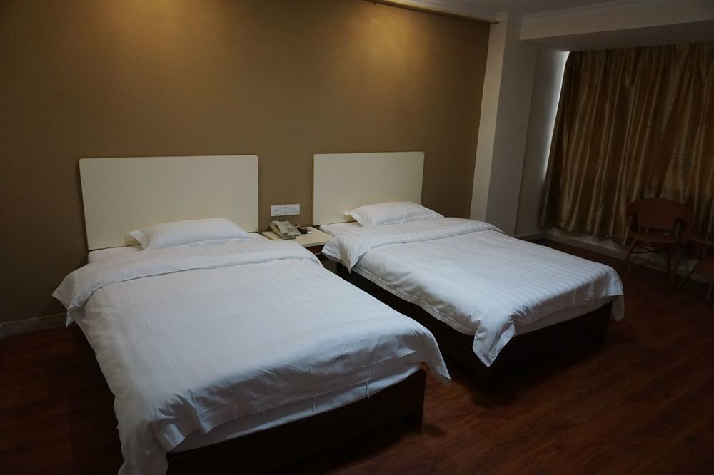 Madras Hotel Canton Esterno foto