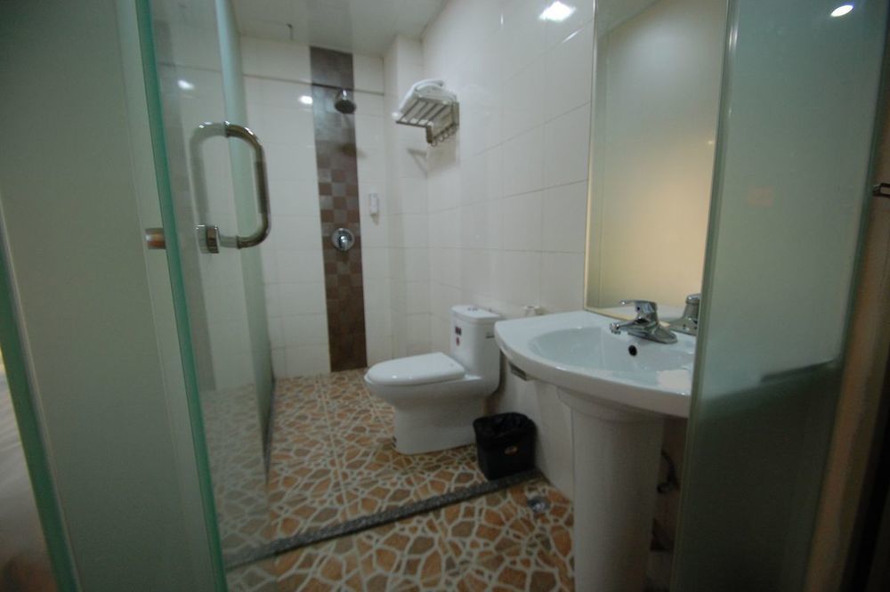 Madras Hotel Canton Esterno foto