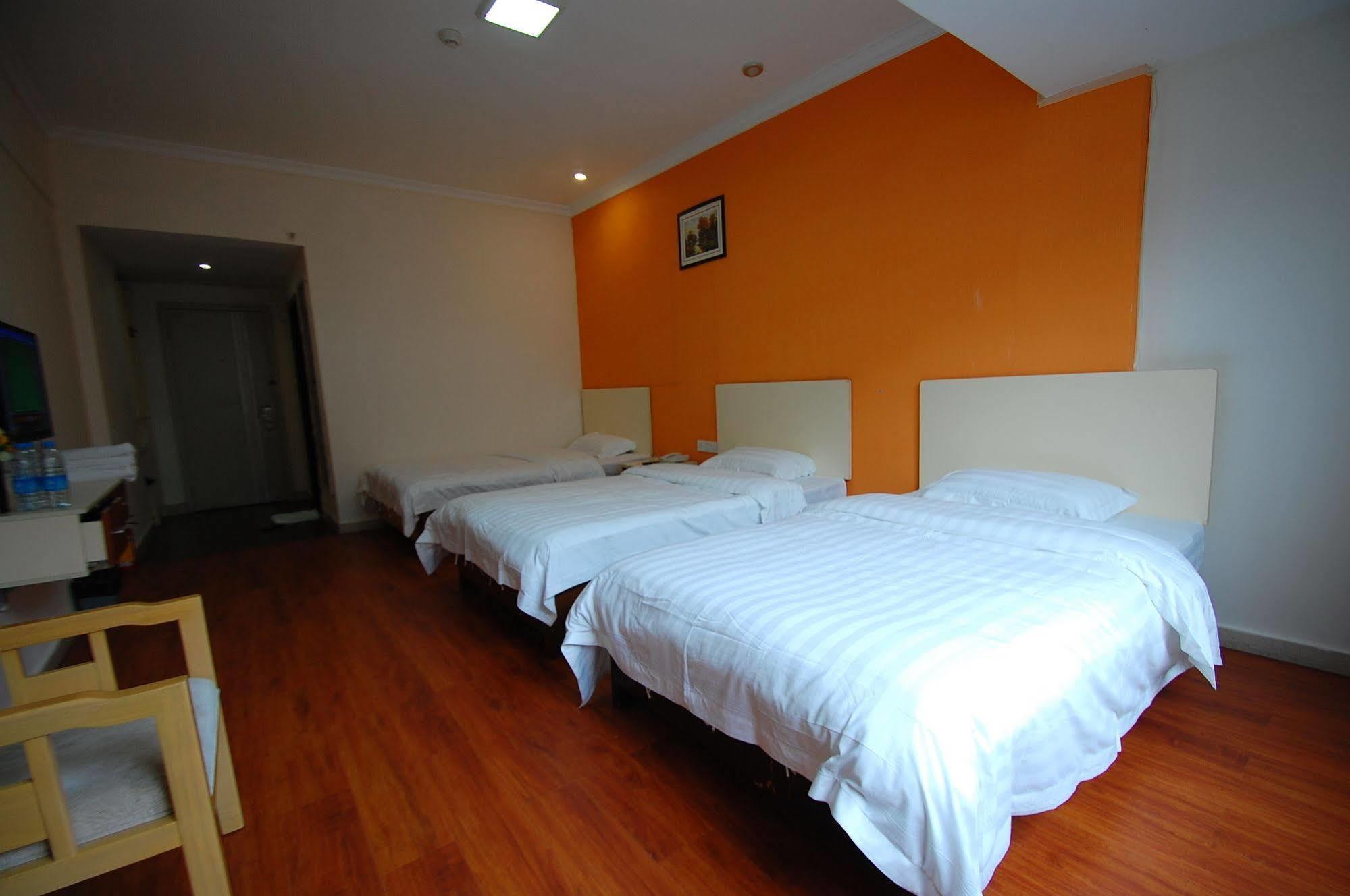 Madras Hotel Canton Esterno foto